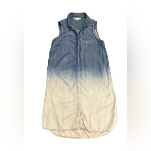 Cute denim dress. Great condition